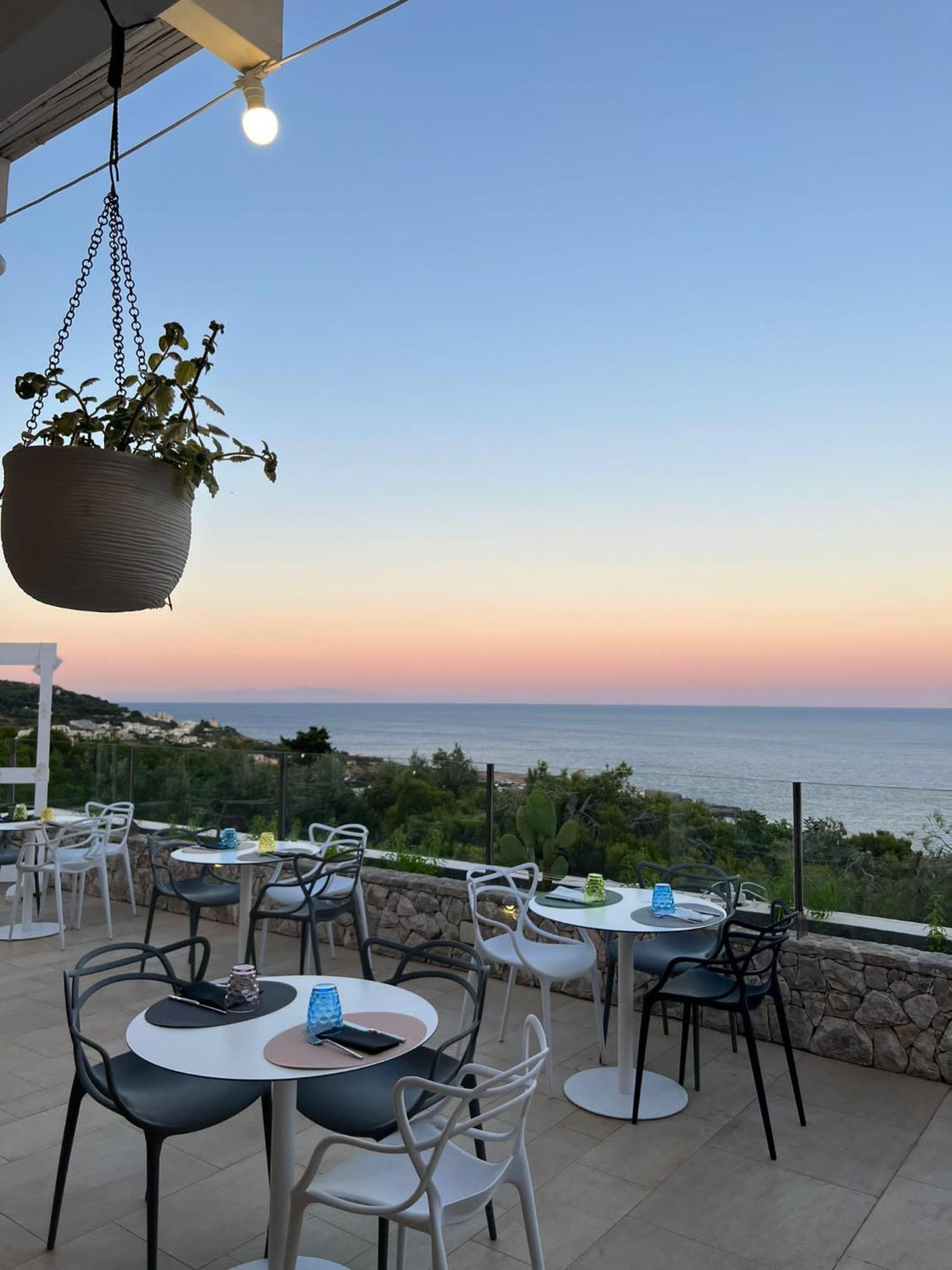Camping La Scogliera Санта-Чезареа-Терме Екстер'єр фото