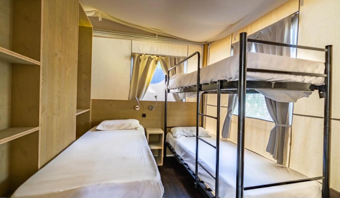 Camping La Scogliera Санта-Чезареа-Терме Екстер'єр фото